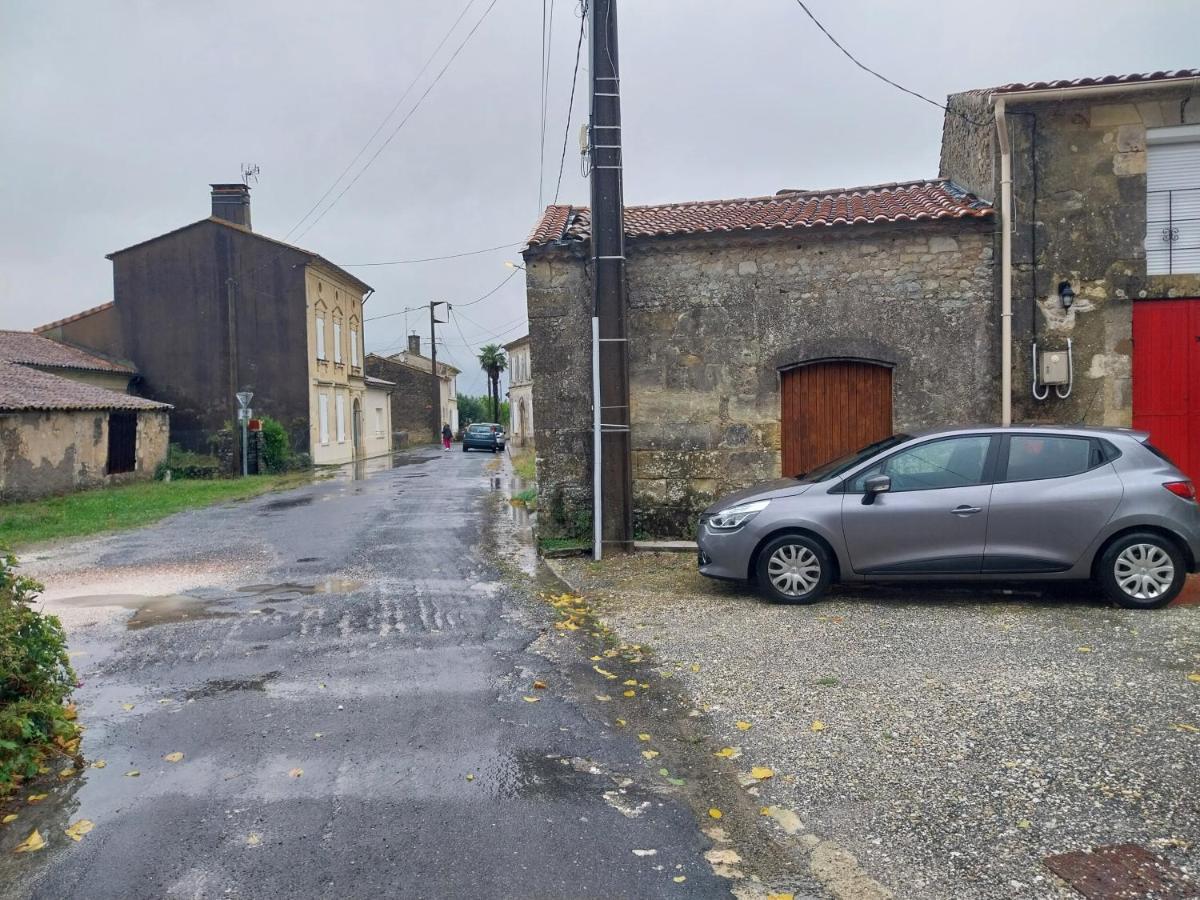 Gite Chez Lea Saint-Seurin-de-Cadourne Exterior photo